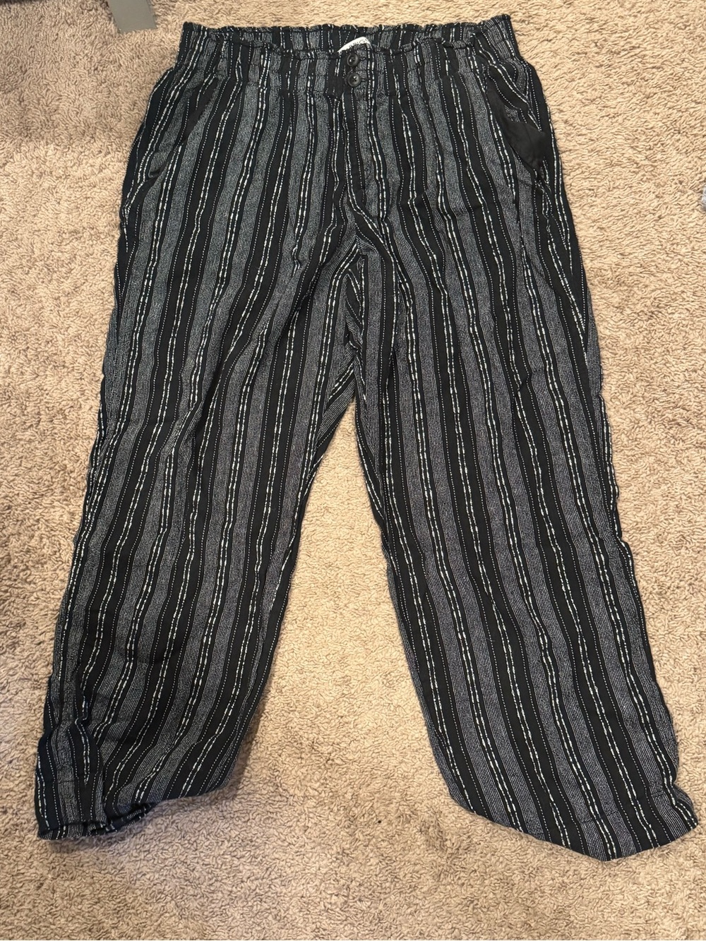2 Striped Linen Pants Set - Picture 3 of 5